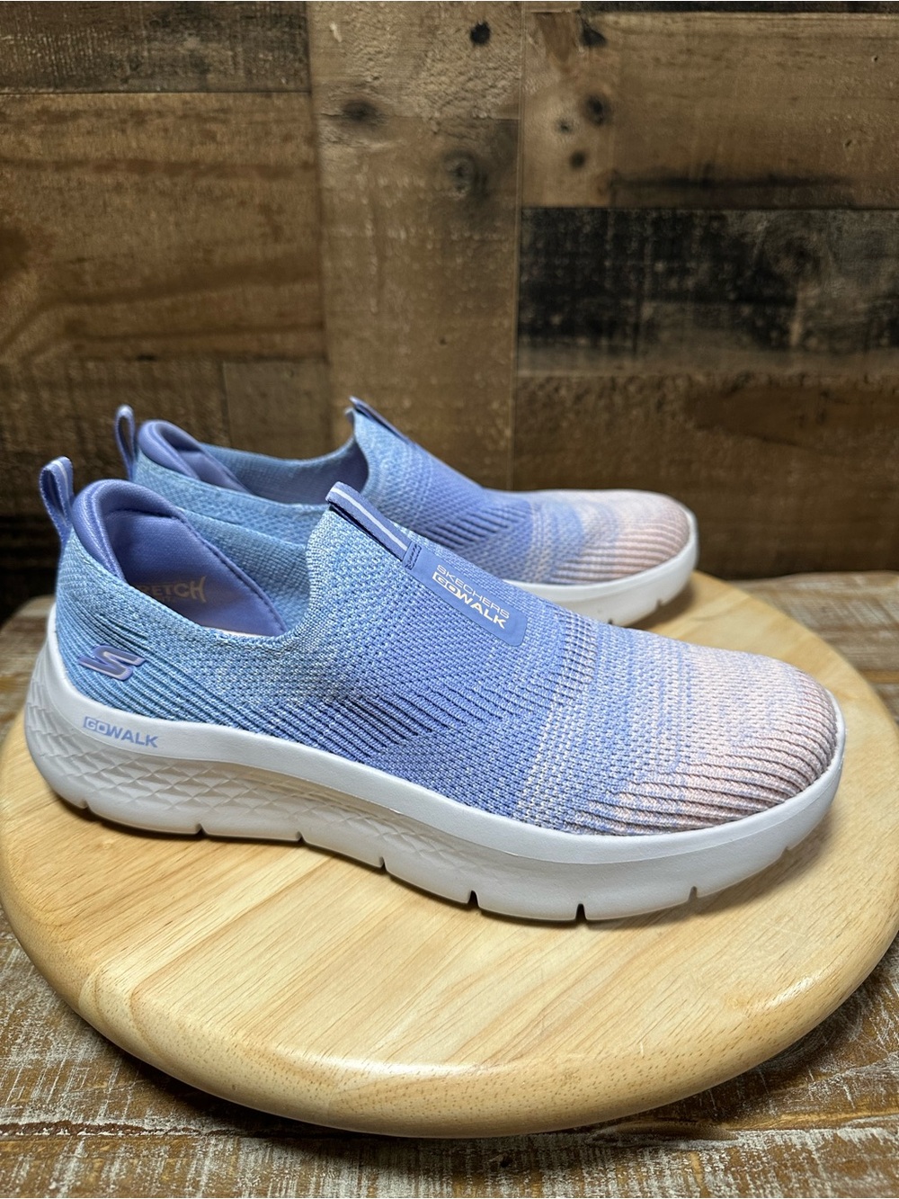 Skechers GOwalk Slip On Walking Shoes Women’s Size 7 Lavender Comfort Sneaker